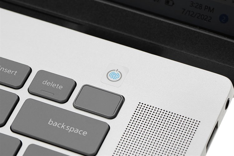 Dell Inspiron 16 5620 P1WKN 10